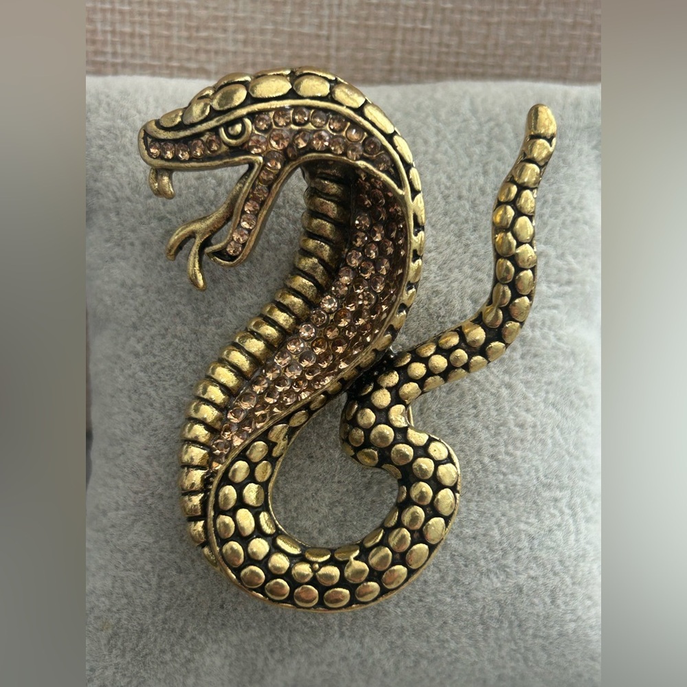 Gold Tone Snake Brooch with Champagne Rhinestones – Statement Serpent Pin